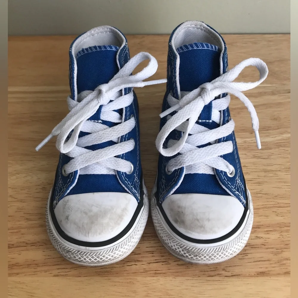 Converse All-Star Chuck Taylor High-Tops Blue Size: US Toddler 8.0 EUR 24 CM 15